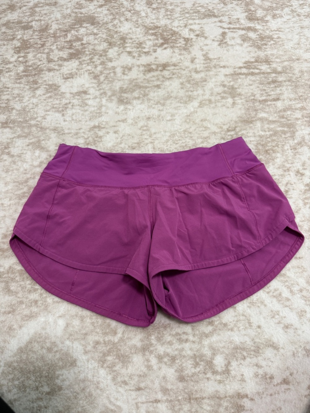 Lululemon Speed Up Shorts Low Rise 2.5” Vivid Plum Size 2